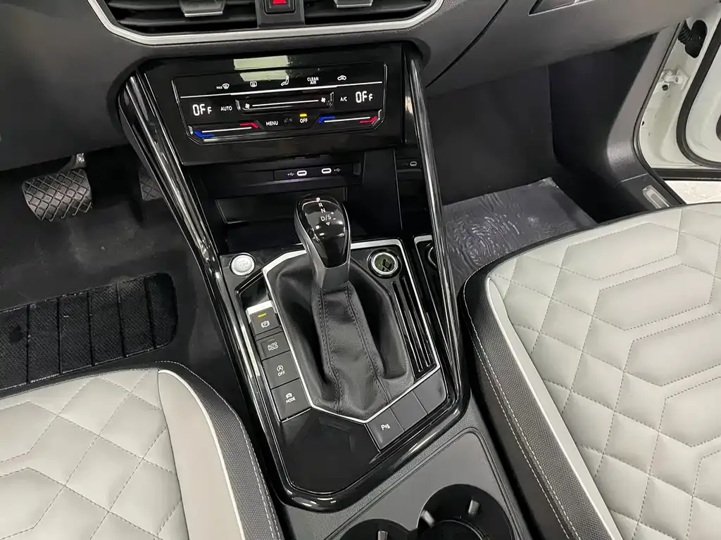 Volkswagen Tayron 2023 из CN, фото 7
