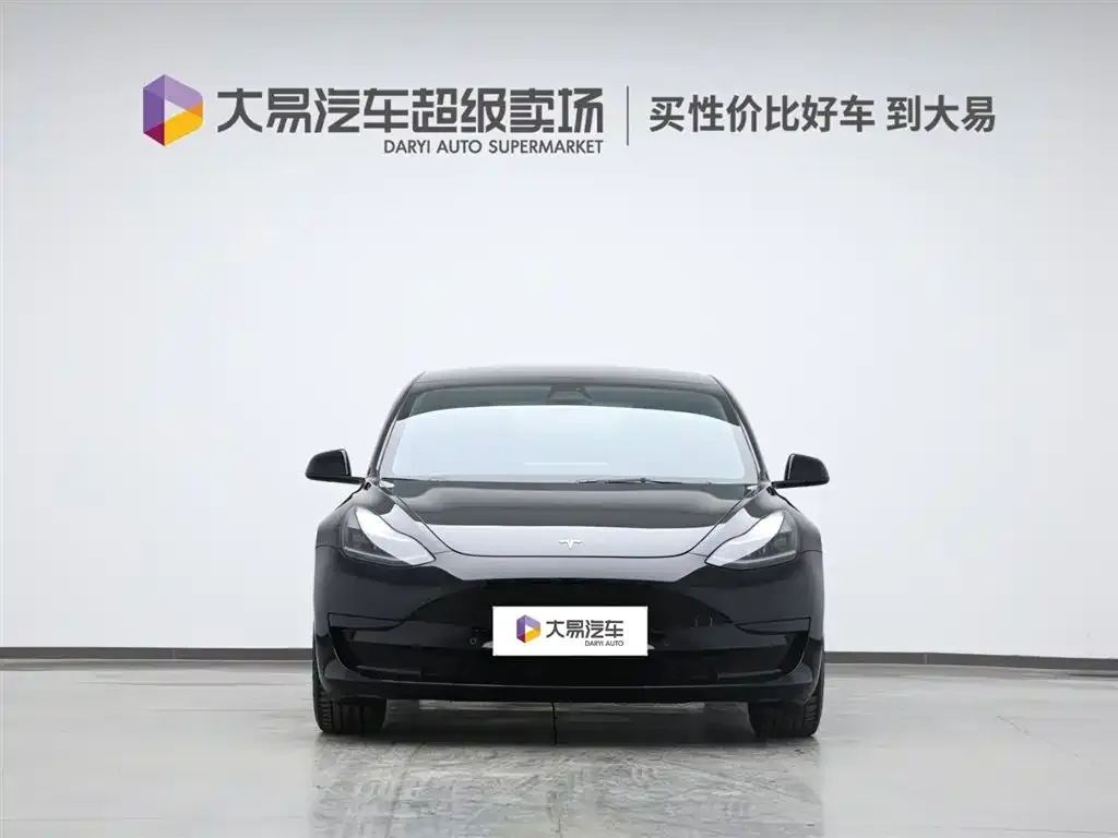 Tesla Model 3 — фото 4