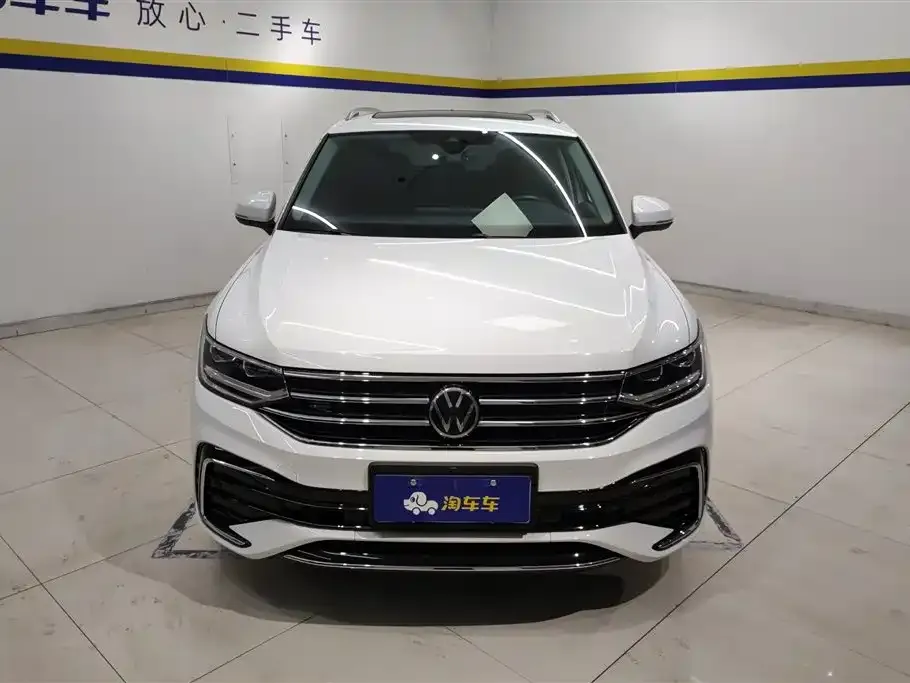 Volkswagen Tiguan L — фото 3