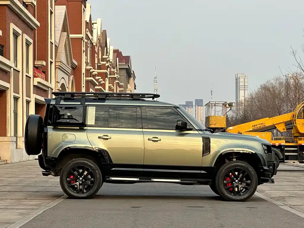 Land Rover Defender — фото 6