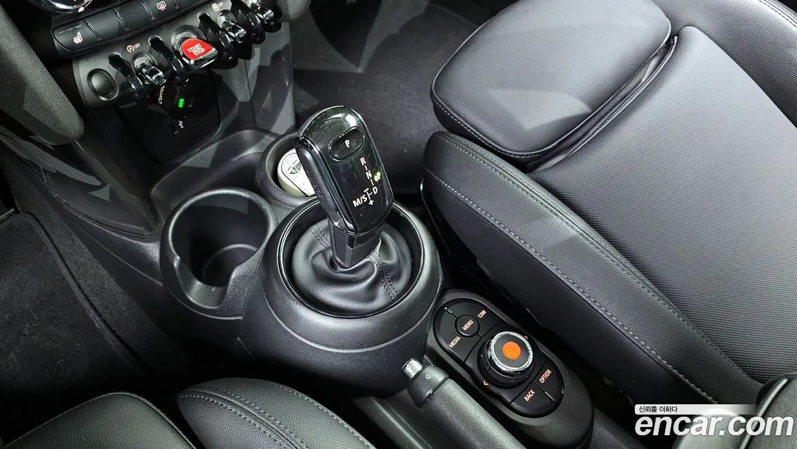 Mini Cooper 2021 из KR, фото 8