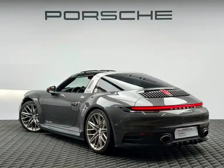 Porsche 911 2021 из CN, фото 7