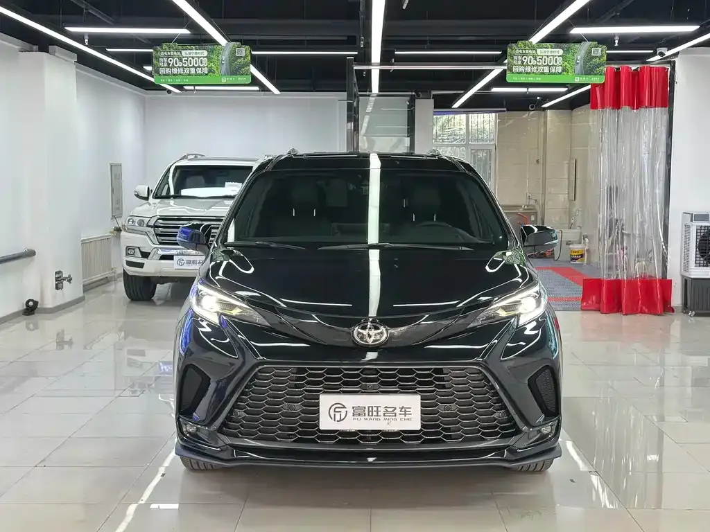 Toyota Granvia 2024 из CN, фото 8