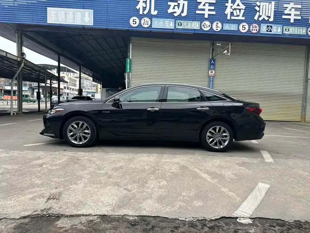 Toyota Avalon 2021 из CN, фото 10
