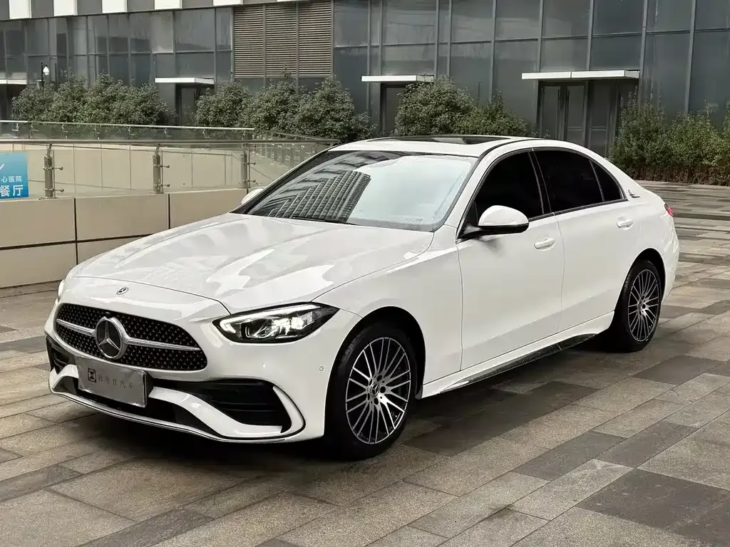 Mercedes-Benz C-Class — фото 1