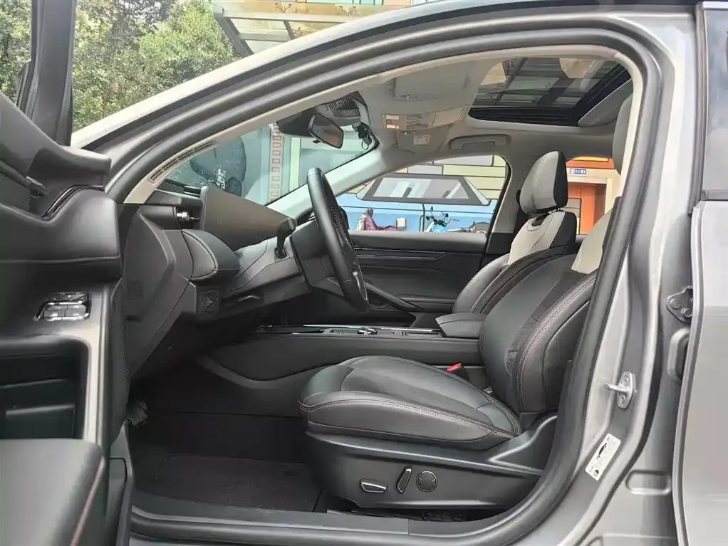Ford Mondeo 2022 из CN, фото 9