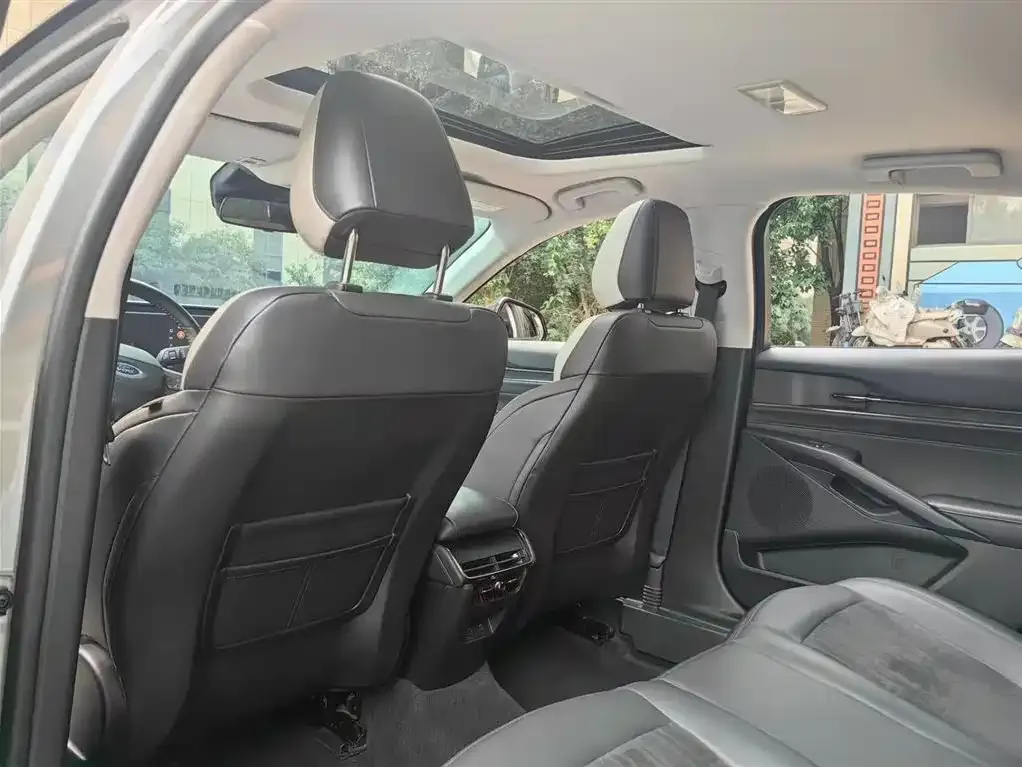 Ford Mondeo 2022 из CN, фото 4
