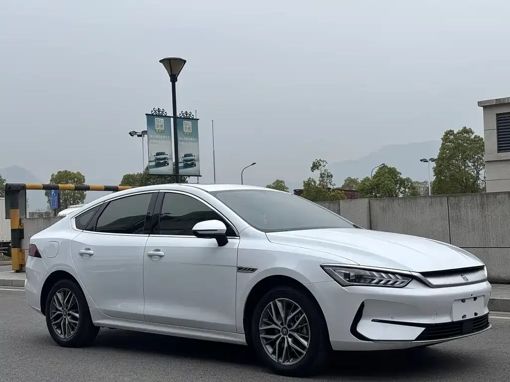 BYD Qin PLUS — фото 10