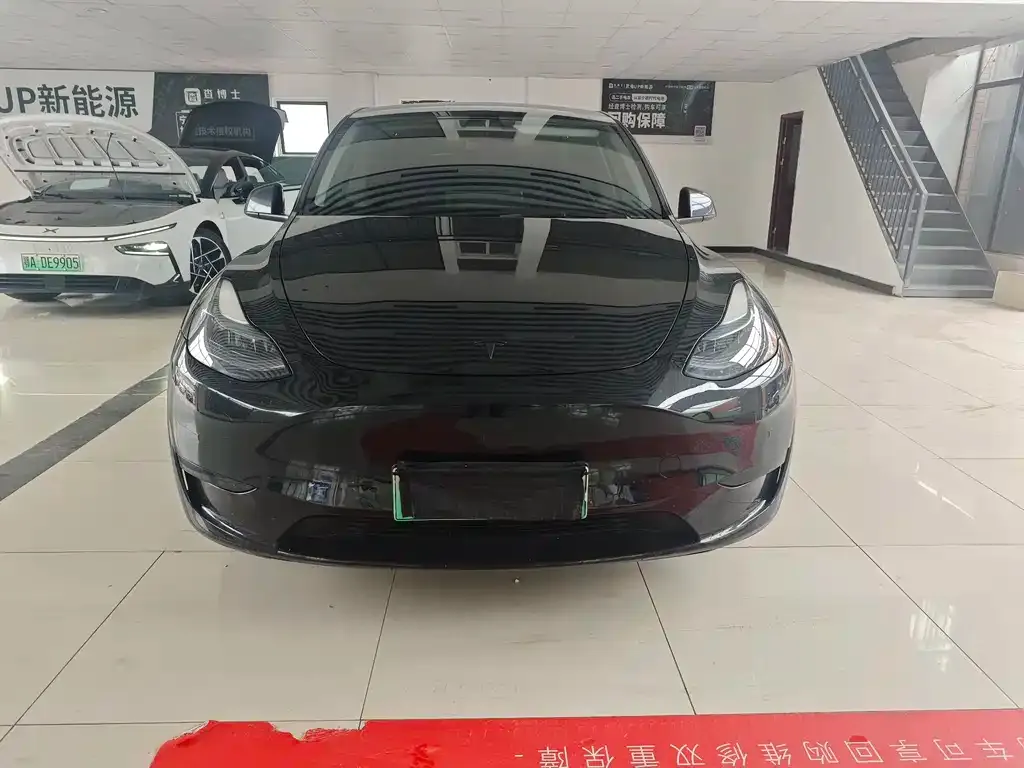Tesla Model Y 2023 из CN, фото 7