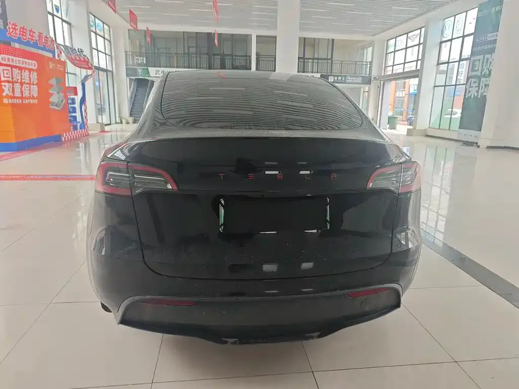 Tesla Model Y 2023 из CN, фото 9