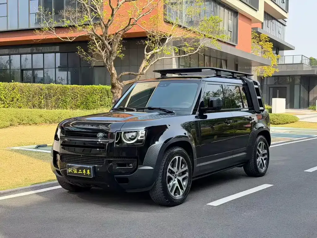 Land Rover Defender — фото 1