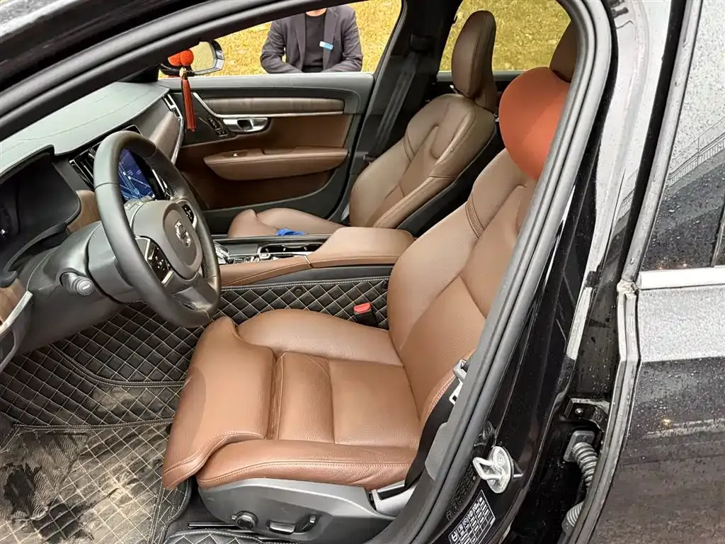 Volvo S90 — фото 2