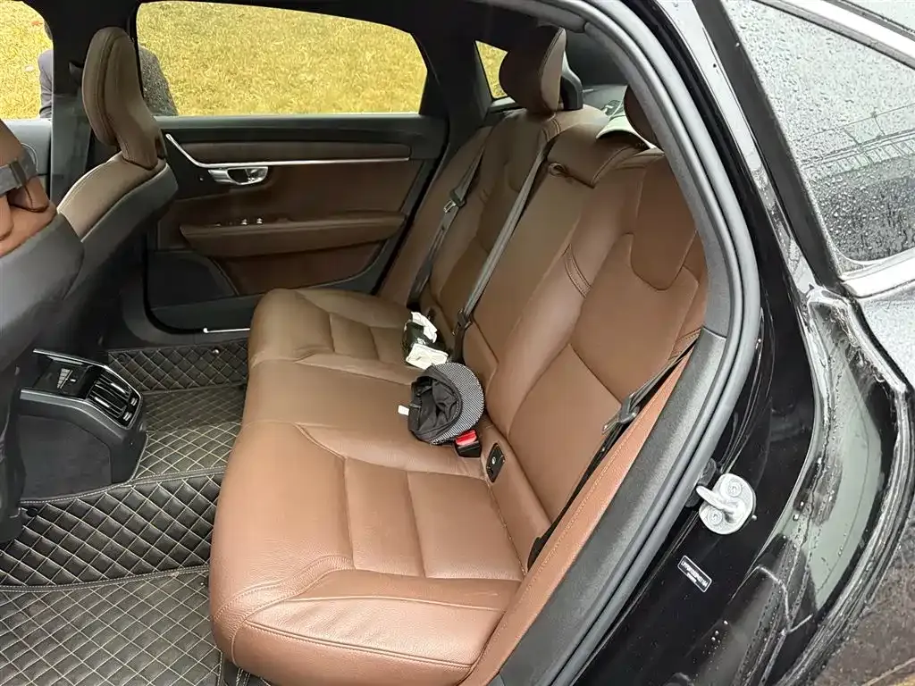 Volvo S90 — фото 4