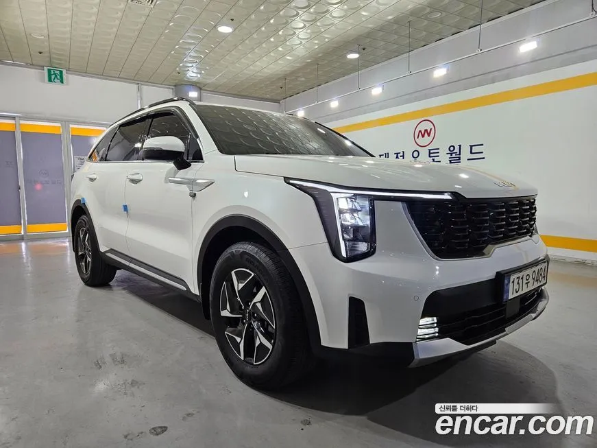 Kia Sorento — фото 8