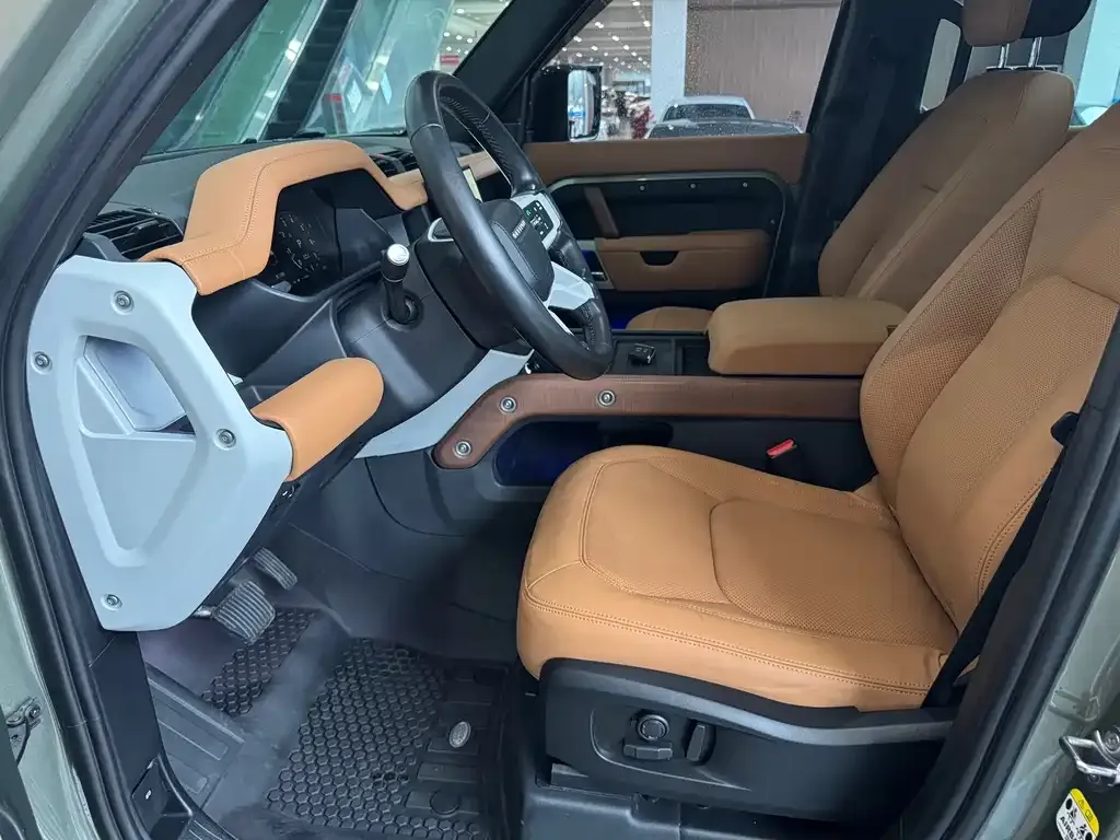 Land Rover Defender — фото 4