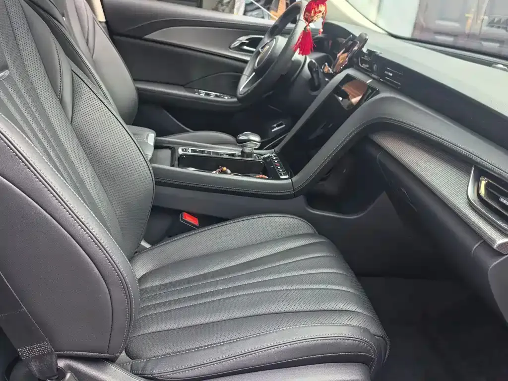 Hongqi H5 2023 из CN, фото 2