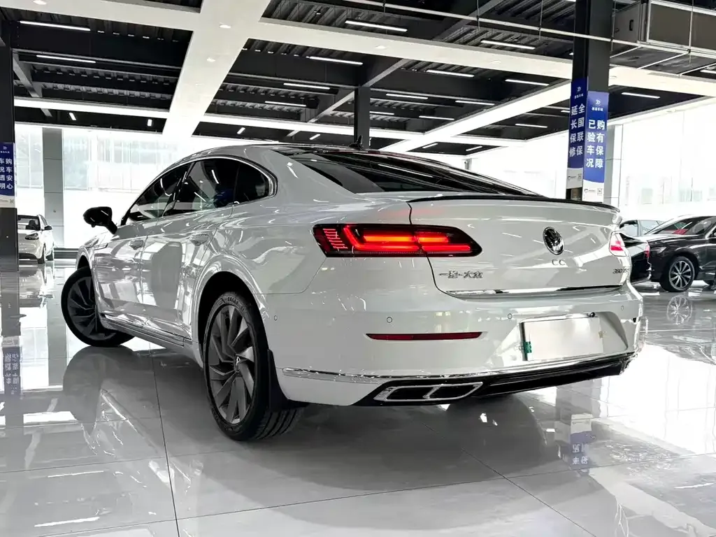 Volkswagen CC — фото 7