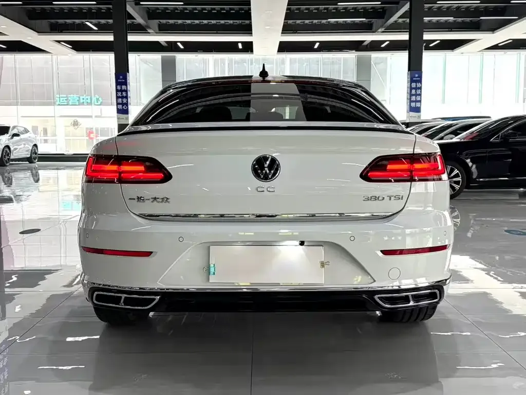 Volkswagen CC — фото 2