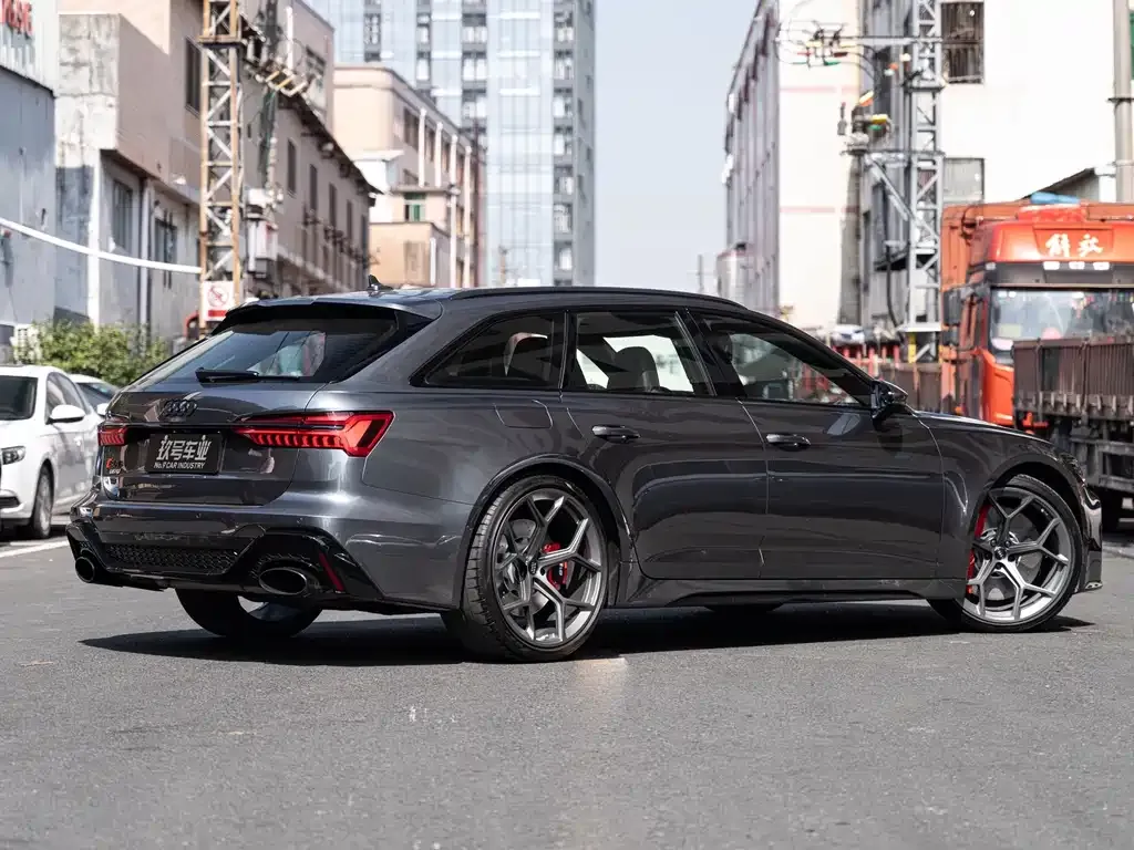 Audi RS 6 2022 из CN, фото 4