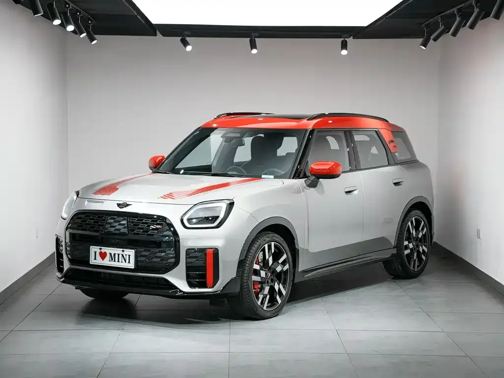 MINI Countryman JCW — фото 1
