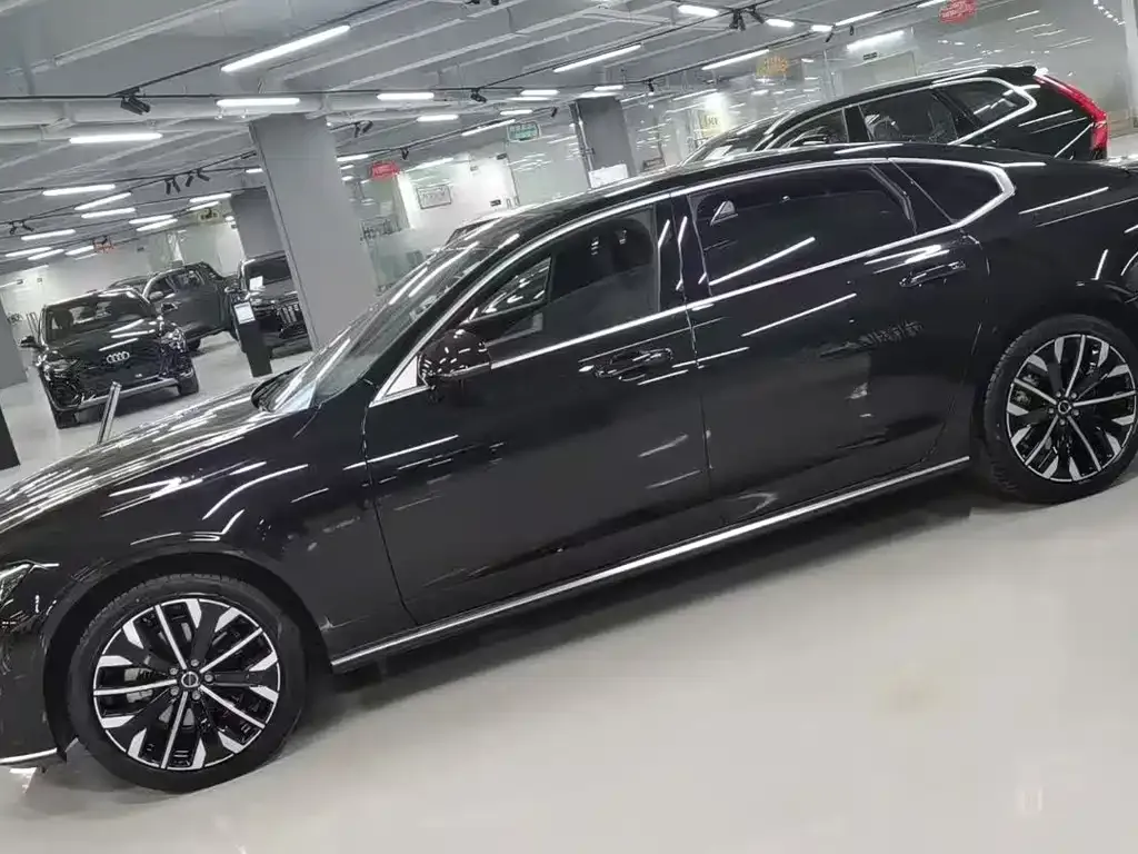 Volvo S90 — фото 9