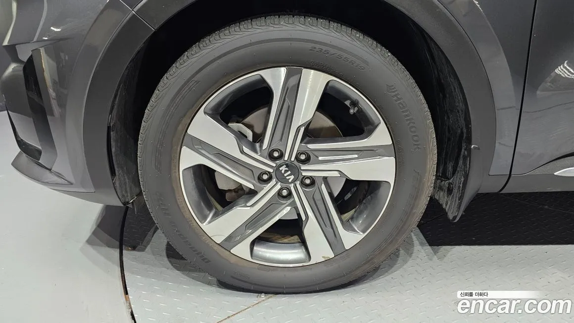 Kia Sorento — фото 6