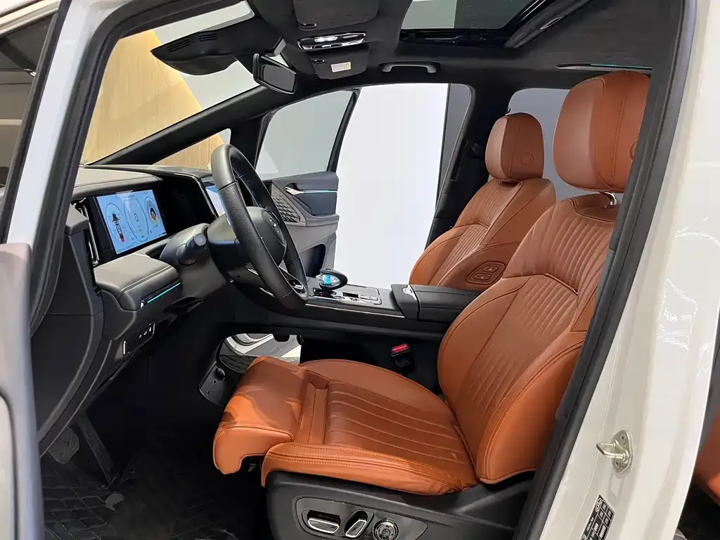 GAC Motor Trumpchi E9 — фото 3