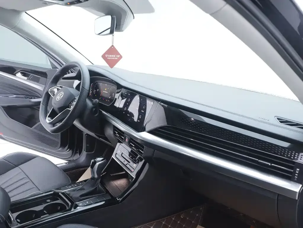 Volkswagen Passat — фото 3