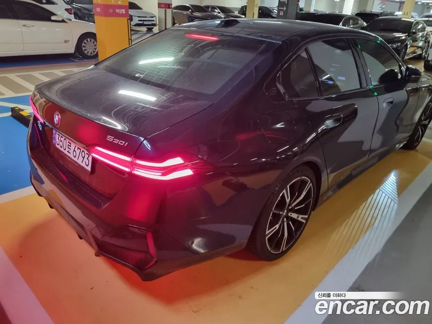 BMW 5-Series 2024 из KR, фото 3