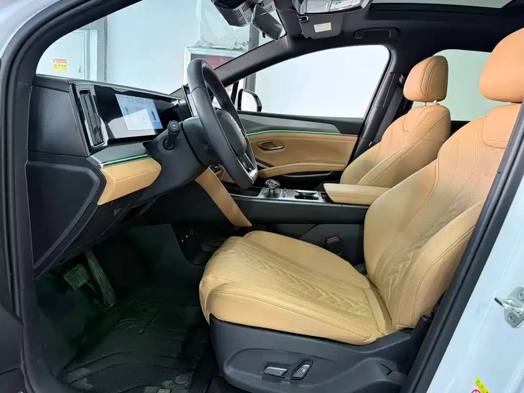 BYD L DM-i 2025 из CN, фото 2