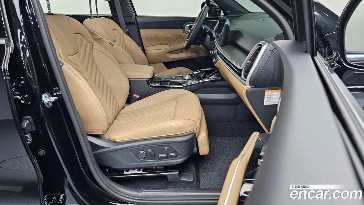 Kia Sorento — фото 8