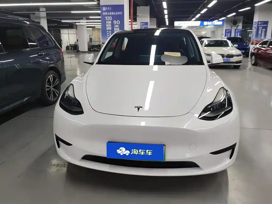 Tesla Model Y — фото 6