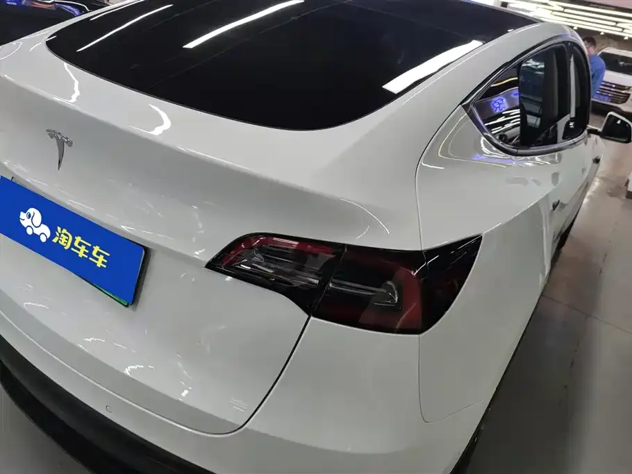 Tesla Model Y — фото 3