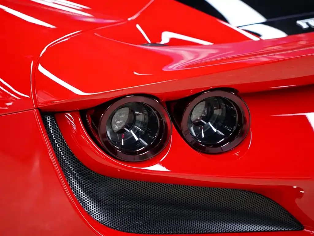 Ferrari F8 — фото 5