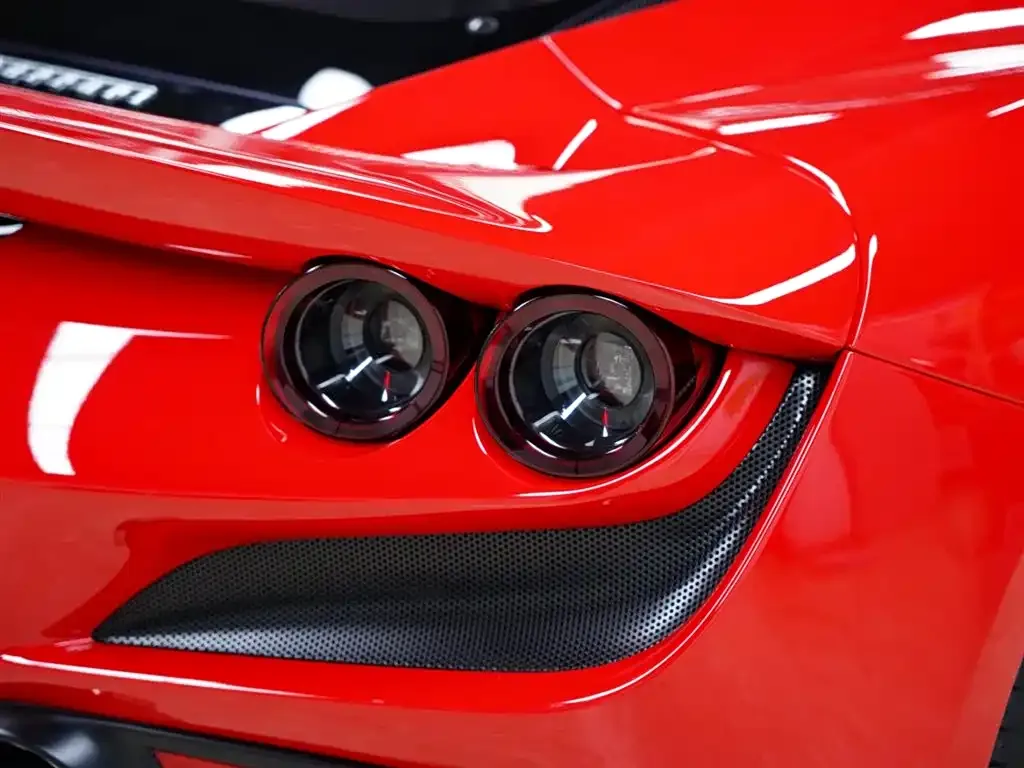 Ferrari F8 — фото 4
