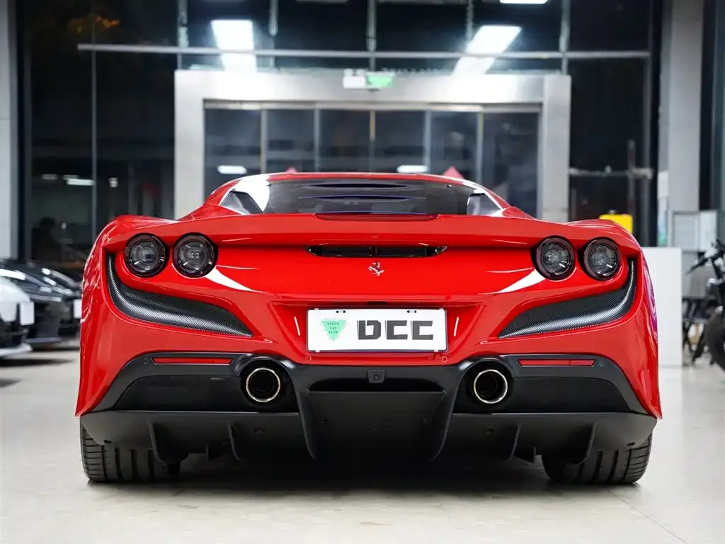 Ferrari F8 — фото 3