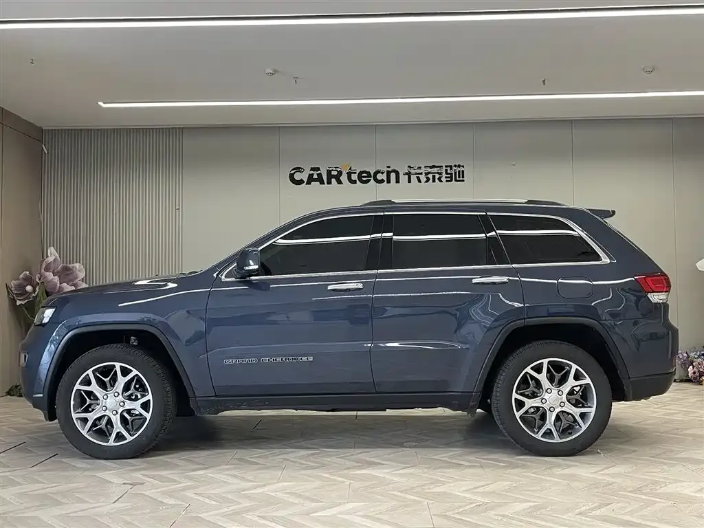 Jeep Grand Cherokee (Import) 2022 из CN, фото 7