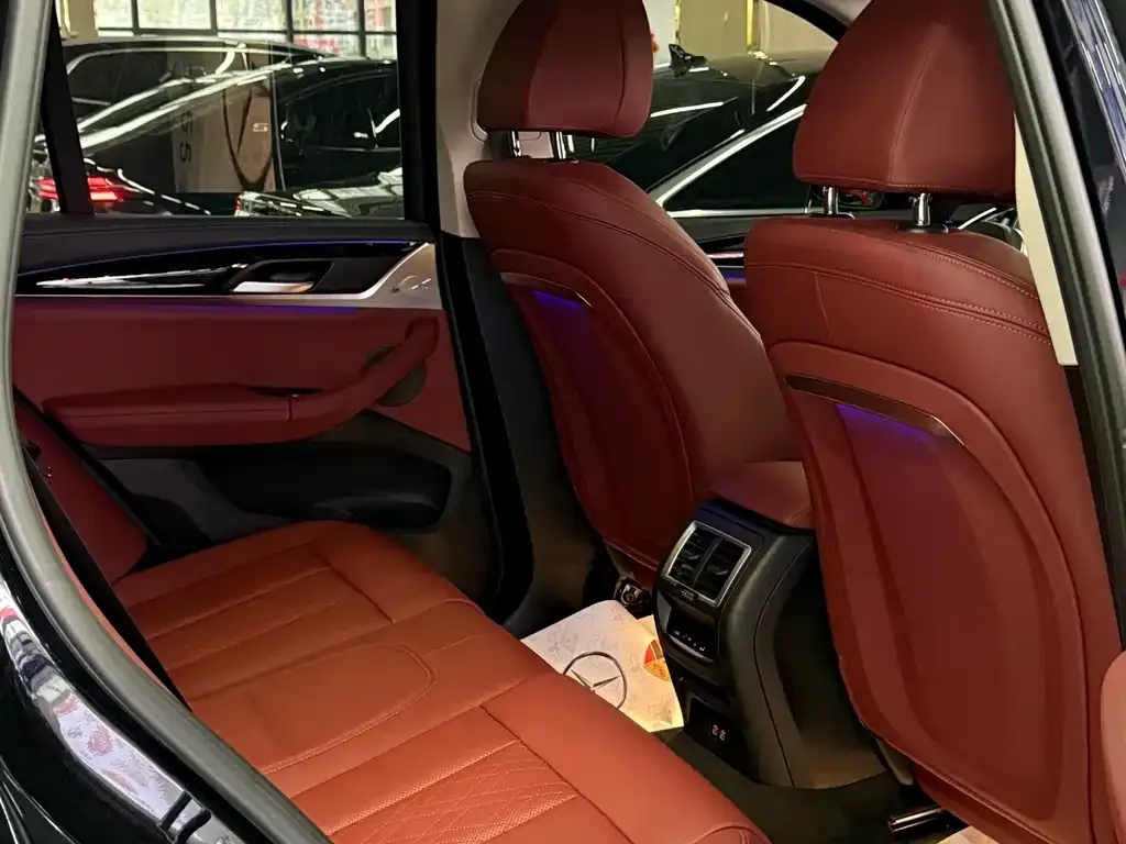 BMW X3 2024 из CN, фото 3