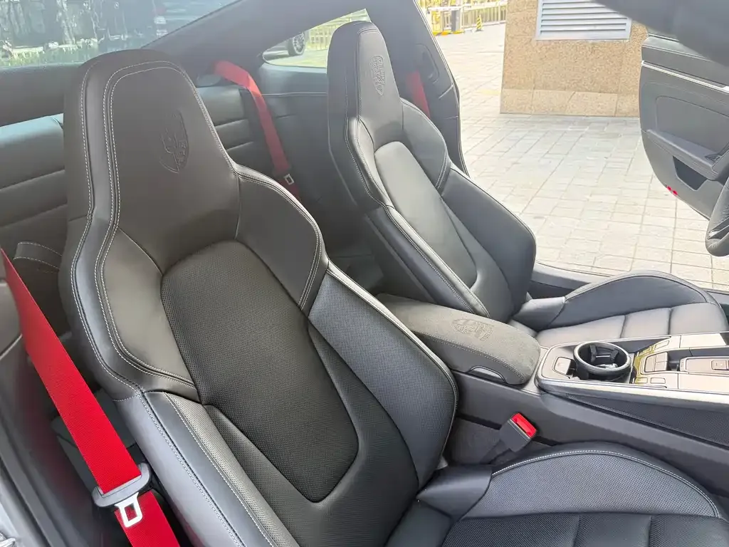 Porsche 911 2021 из CN, фото 2