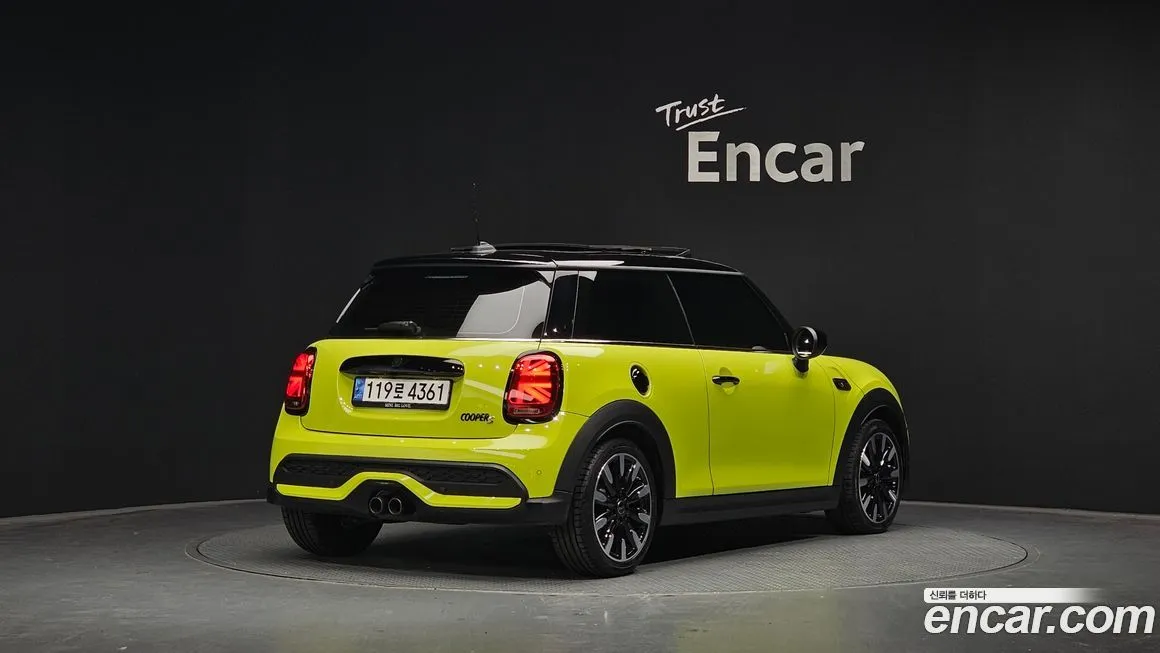 Mini Cooper 2023 из KR, фото 2