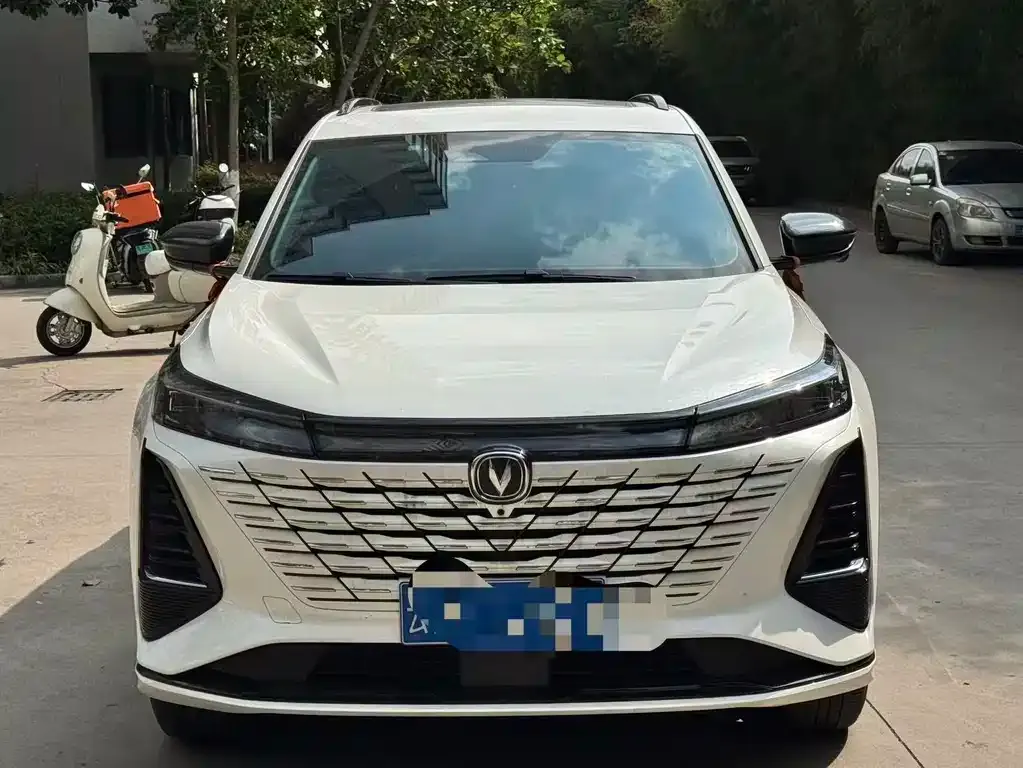 Changan CS75PLUS — фото 2