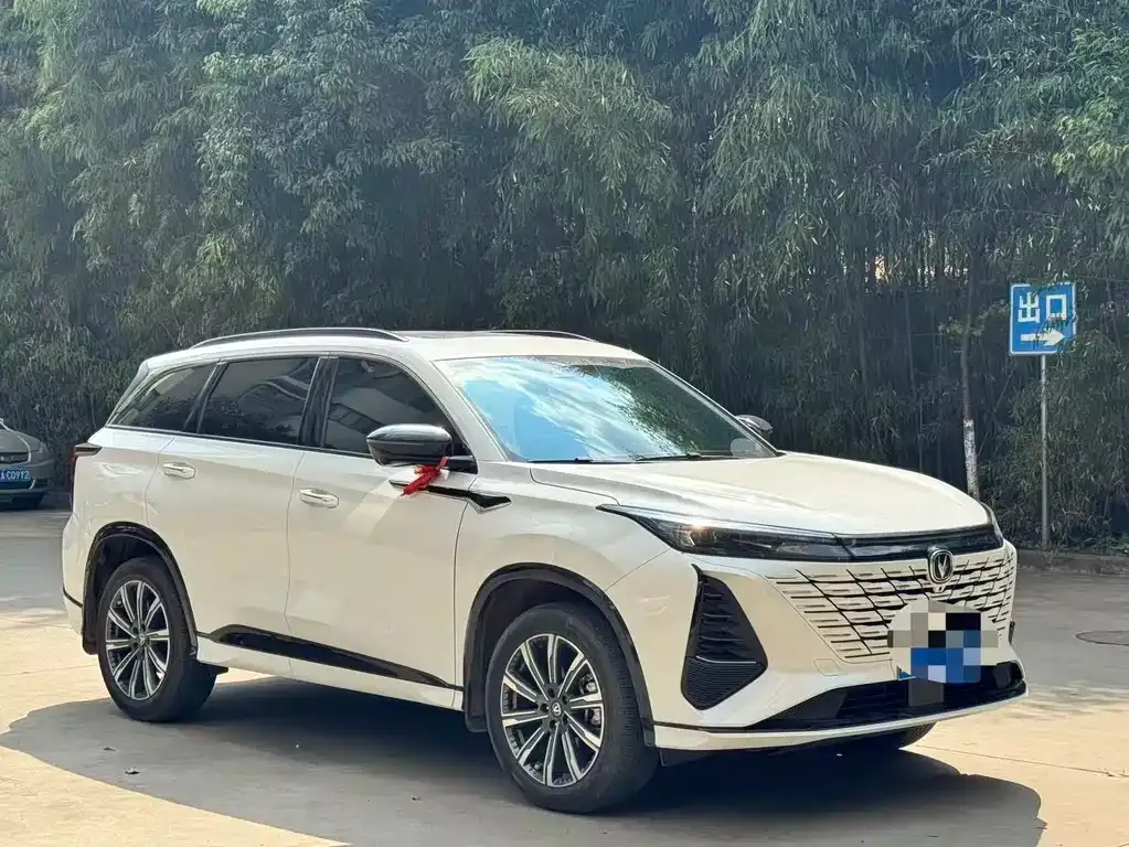 Changan CS75PLUS — фото 6