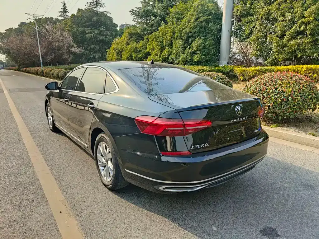 Volkswagen Passat 2021 из CN, фото 4