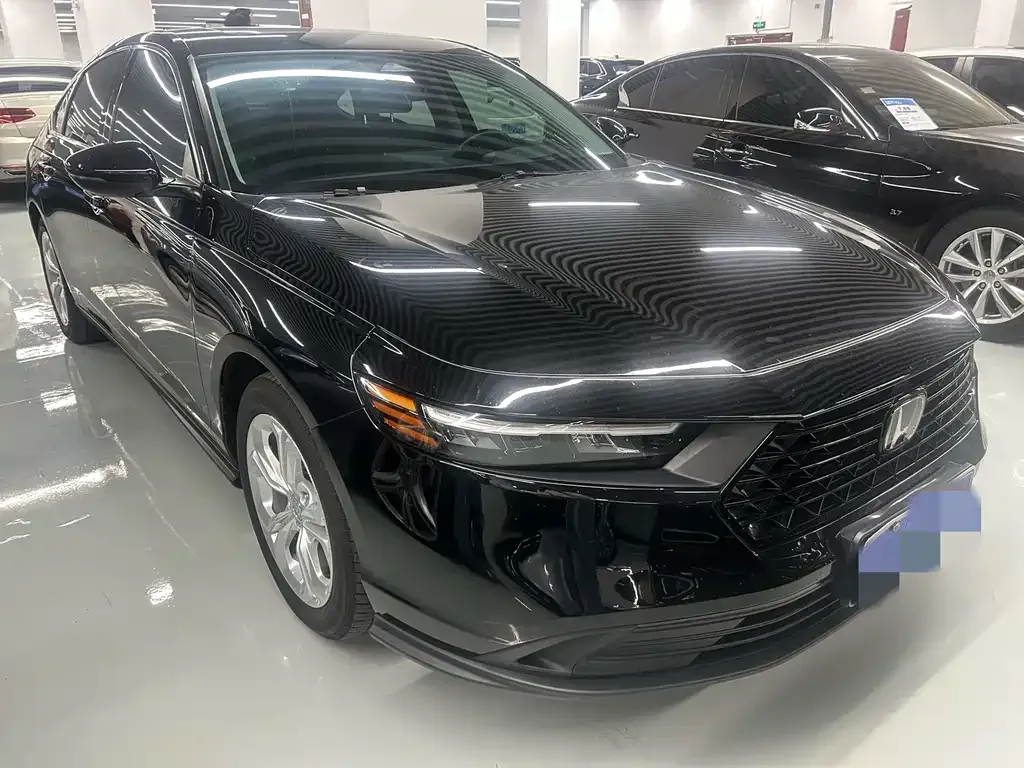 Honda Accord — фото 10