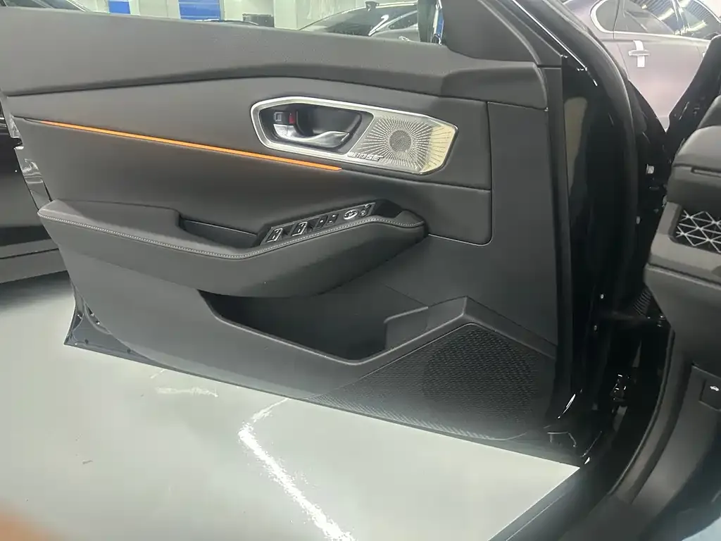 Honda Accord — фото 5