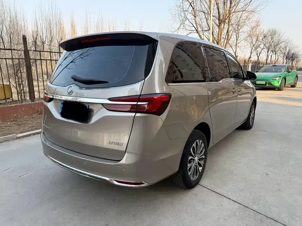 Buick GL8 2022 из CN, фото 9