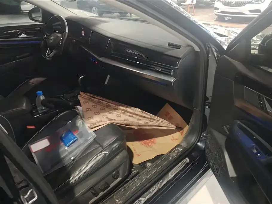 Volkswagen Passat — фото 7