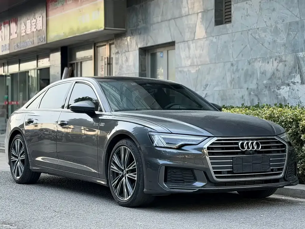 Audi A6L — фото 10