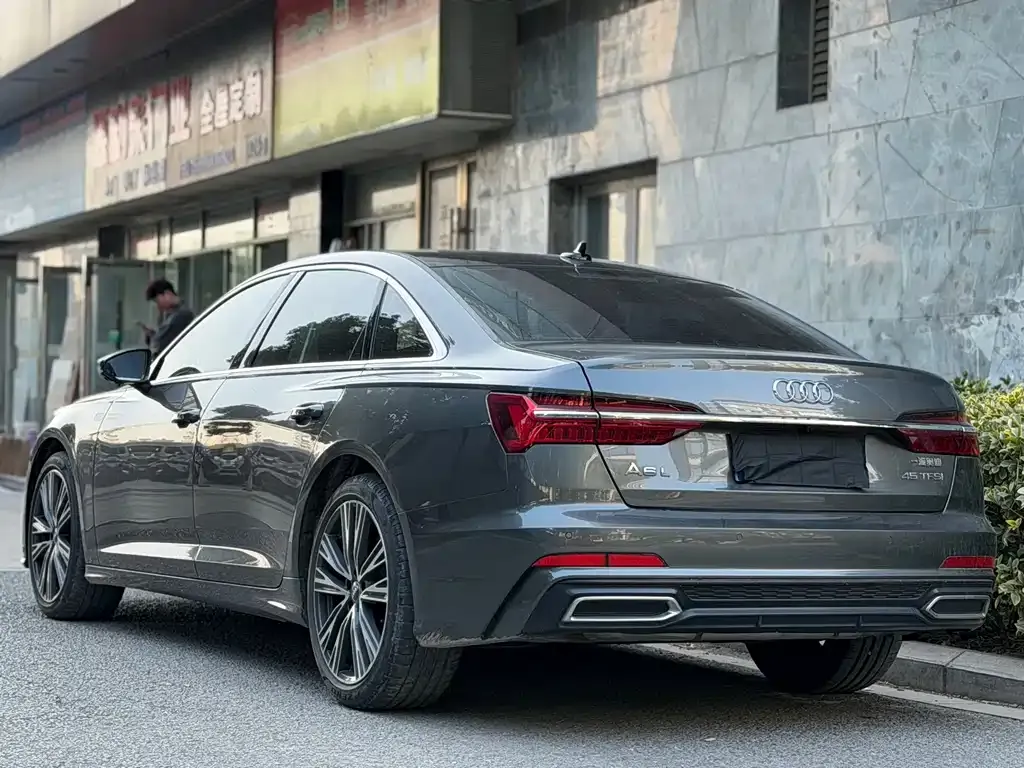 Audi A6L — фото 6