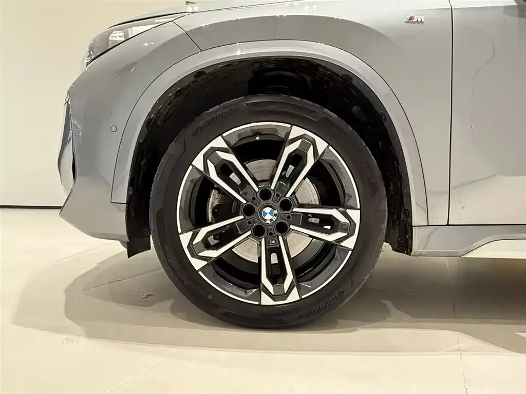 BMW X1 — фото 9